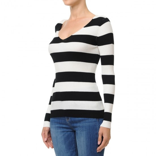 BLACK AND WHITE STRIPED V-NECK LONG SLEEVE SWEATER